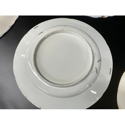 180 - BOX OF CHINA - IMARI BOWLS ETC