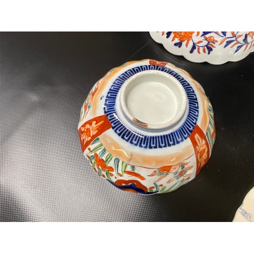 180 - BOX OF CHINA - IMARI BOWLS ETC