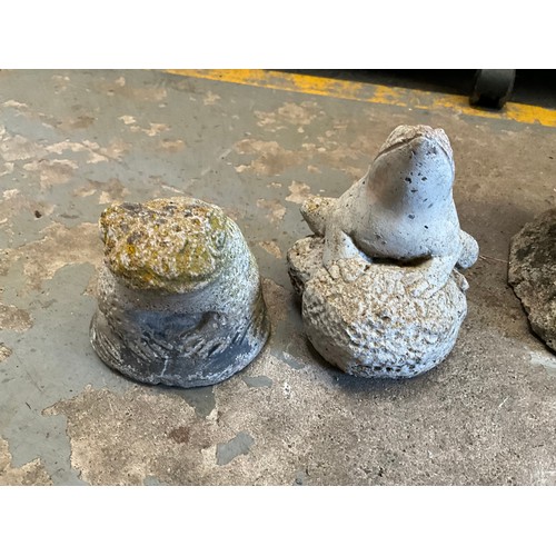 252 - CONCRETE GARDEN SQUIRREL AND 2 FROGS