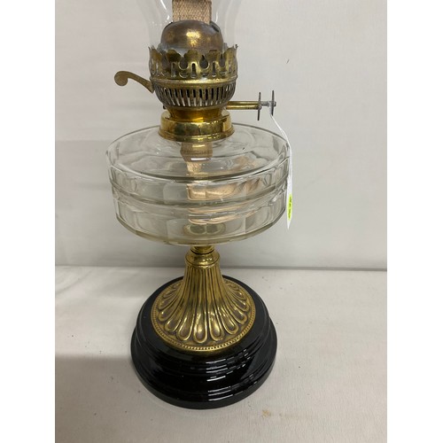 10 - VICTORIAN OIL LAMP WITH BRASS PEDISTAL BASE CLEAR GLASS BOWL COMPLETE WITH CHIMNEY - HIGHT 22