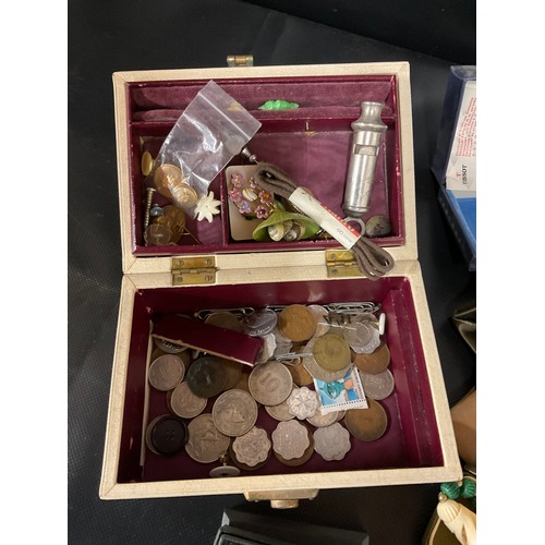 17 - BOX OF COSTUME JEWELLERY,  JEWELLERY BOXES ETC