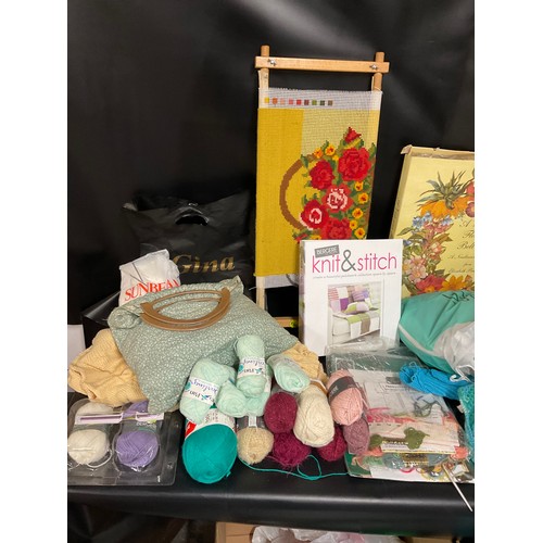 32 - 2 BOXES OF CRAFTWARE AND WOOLS, NEEDLEWORK, BLANKETS ETC