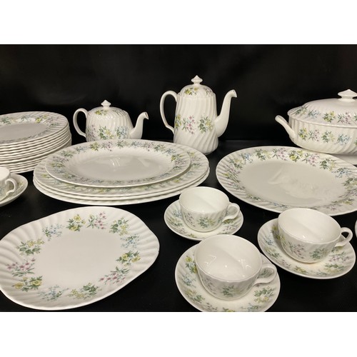 41 - 2 BOXES - LARGE QUANTITY OF MINTON SPRING VALLEY DINNER AND TEA SERVICE (90 PCE’S)