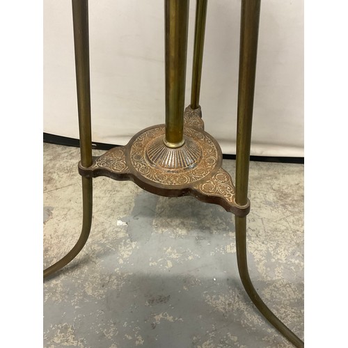 51 - VICTORIAN STANDARD OIL LAMP ON BRASS TRIPOD BASE CAST IRON STRETCHER AND RED GRANITE CENTRE - LAMP B... 