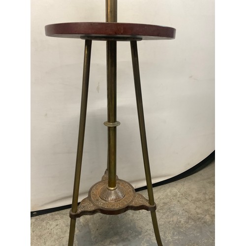 51 - VICTORIAN STANDARD OIL LAMP ON BRASS TRIPOD BASE CAST IRON STRETCHER AND RED GRANITE CENTRE - LAMP B... 