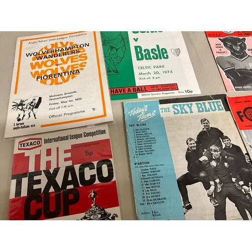 6 - QTY OF FOOTBALL PROGRAMMES TO INCLUDE CRYSTAL PALACE / CELTIC / CHELSEA ETC