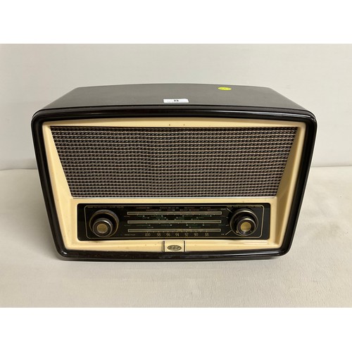 8 - VINTAGE GEC BAKLITE RADIO MODEL BC5645