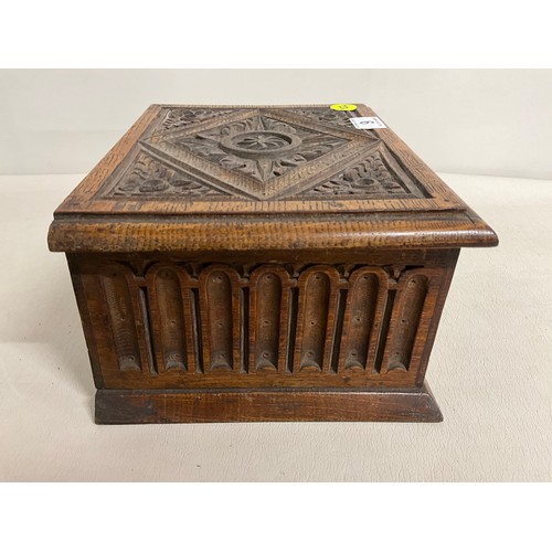 9 - CARVED OAK BOX WITH LIFTING LID H6