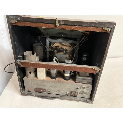 20 - VINTAGE WALNUT VENEERED GEC CASED VALVE RADIO H15