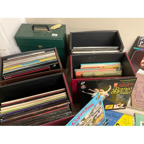32 - 5 VINTAGE RECORD CASES AND QTY OF RECORDS