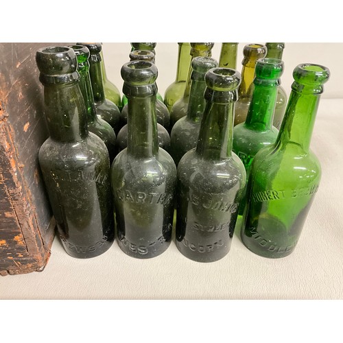 34 - VINTAGE WOODEN BOTTLE CRATE WITH GREEN GLASS VICTORIAN BOTTLES WITH ADVERTISING (17)