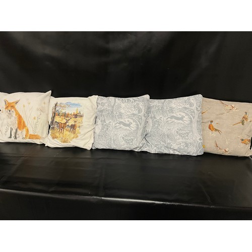 48 - CRATE OF 5 SCATTER CUSHIONS