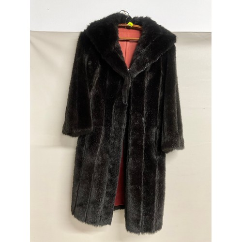 52 - VINTAGE LADIES LABELLED BARMINK DUMBAR FABRIC FUR COAT