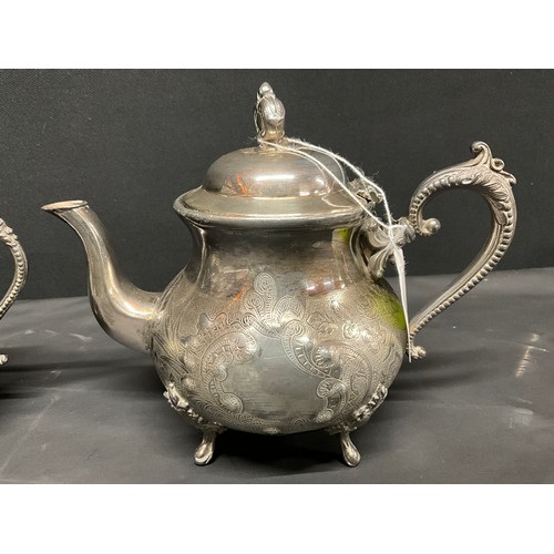 59 - EDWARDIAN SILVER PLATED BACHELORS TEA SET