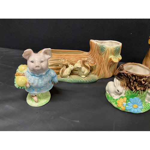 60 - COLLECTION OF WOODLAND VASES AND 3 BESWICK FIGURES