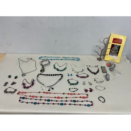 Lot 93        