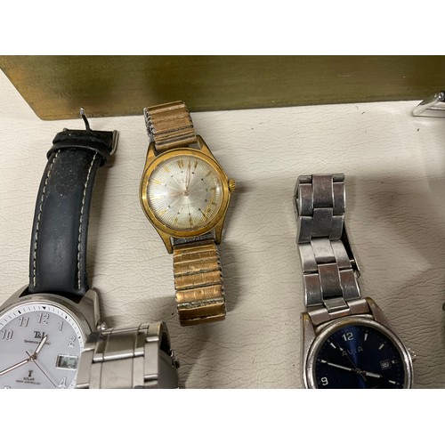 BOX OF VINTAGE WRIST WATCHES -SECONDA,LORUS ETC