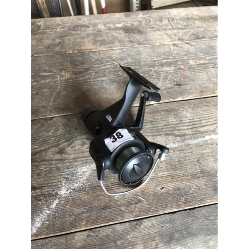 38 - ABU Delta 3 spinning reel