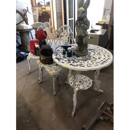 939 - Aluminium garden table & 2 chairs