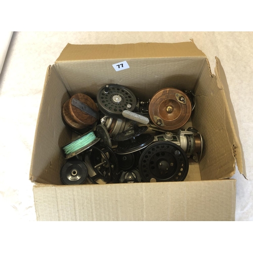 77 - Box fishing reels