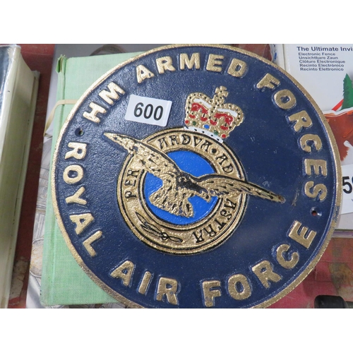 600 - Circular iron Air Force badge