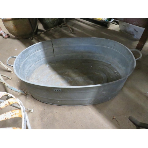 779 - Galvanised 2 handled bath