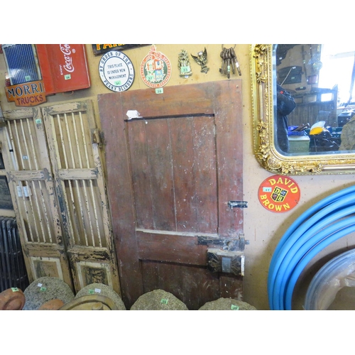 35 - Heavy duty pine door 34.5