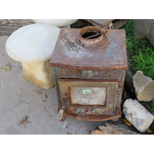 462 - Decorative iron wood burner