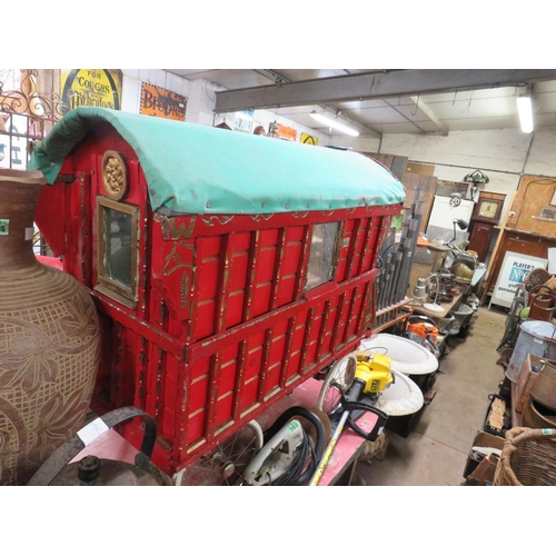 Scale Model Gypsy Caravan Length 37