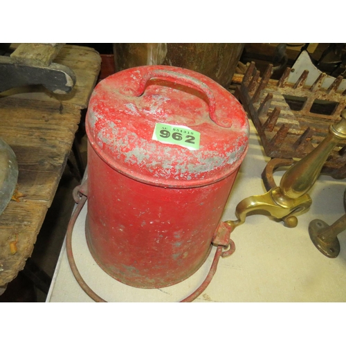 962 - Red fire bucket