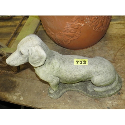 Lot 733       