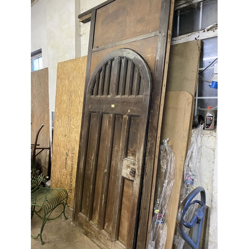 994 - P-ine arched church door & surround