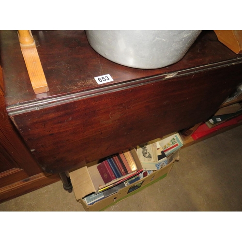 653 - Mahogany drop flap table