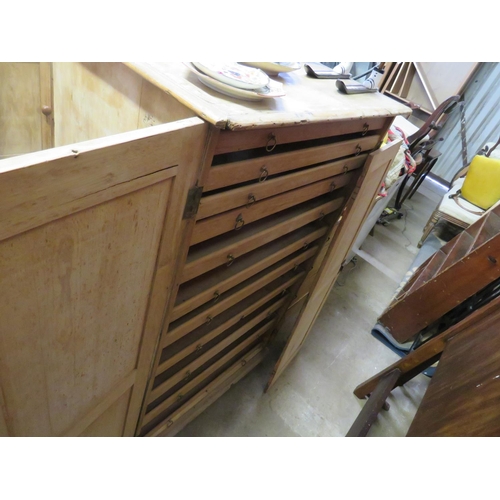 810 - Pine 24 drawer specimen cabinet(1 door hing broke)