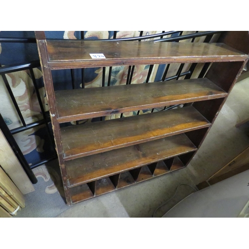 824 - 4 shel bookcase