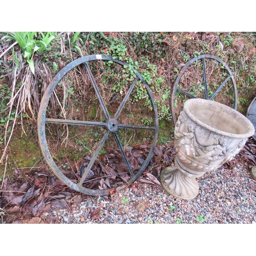 1 - Pair cast iron wheels diameter 4ft