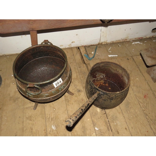 294 - Iron crock & iron saucepan