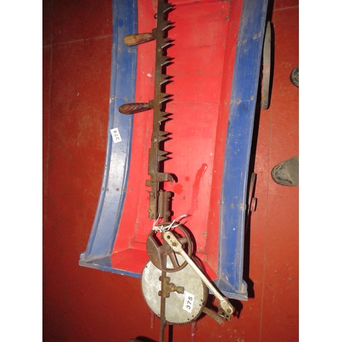 375 - Early hand operated hedge trimmer