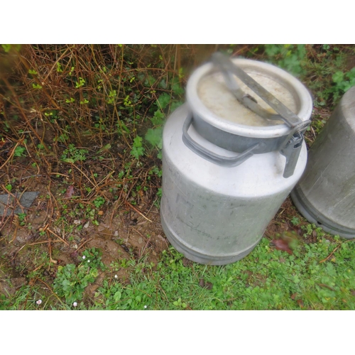 501 - 5 gallon aluminium milk churn
