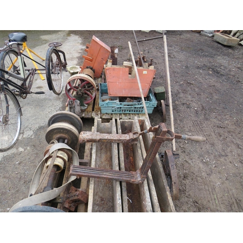 526 - Machinery for making lead for stain glass windows