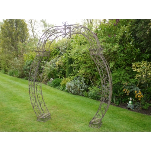497 - Wrought iron decorative rose arch