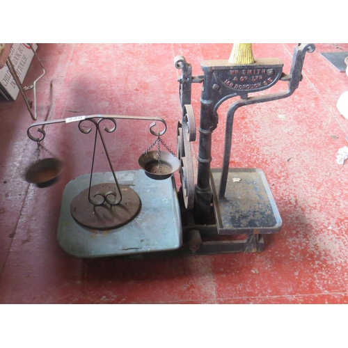 330 - Corn Exchange scales,makers W Smith & Co Ltd  & smll pair of balance scales