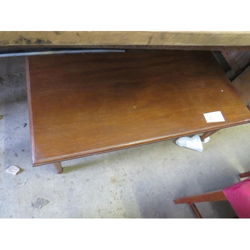 1031 - Mahogany coffee table