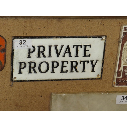 32 - Cast iron sign-Private Property 5.5