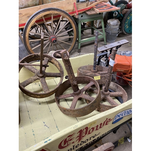 576 - 4 cast iron wheels