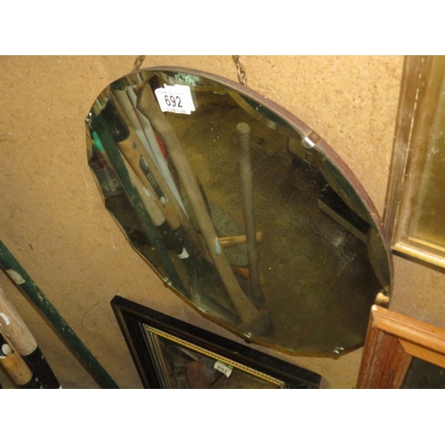 692 - Circular mirror