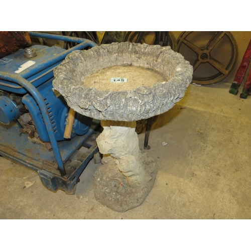 145 - Stone birdbath diameter 15