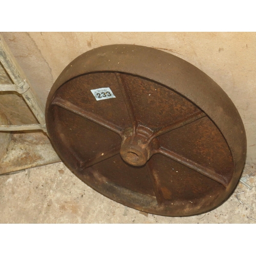 233 - Heavy iron wheel diameter 17