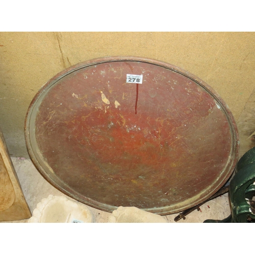 278 - Circular copper tray diameter 31