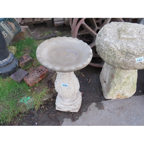 452 - Reconstituted stone bird bath